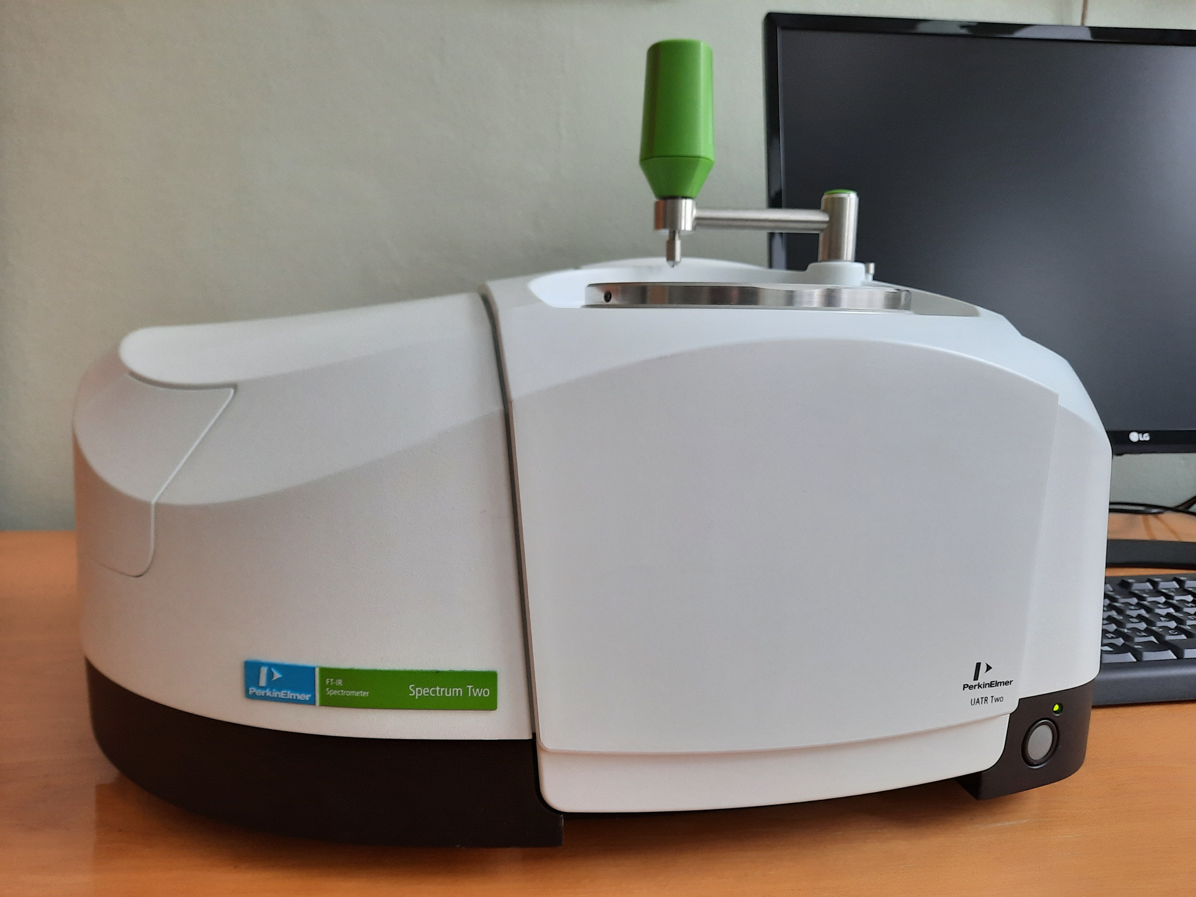 Инфракрасный Фурье-спектрометр Perkin-Elmer Spectrum 100